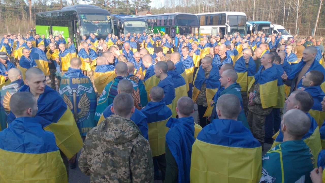 Россия и Украина обменялись пленными по формуле 246 на 246