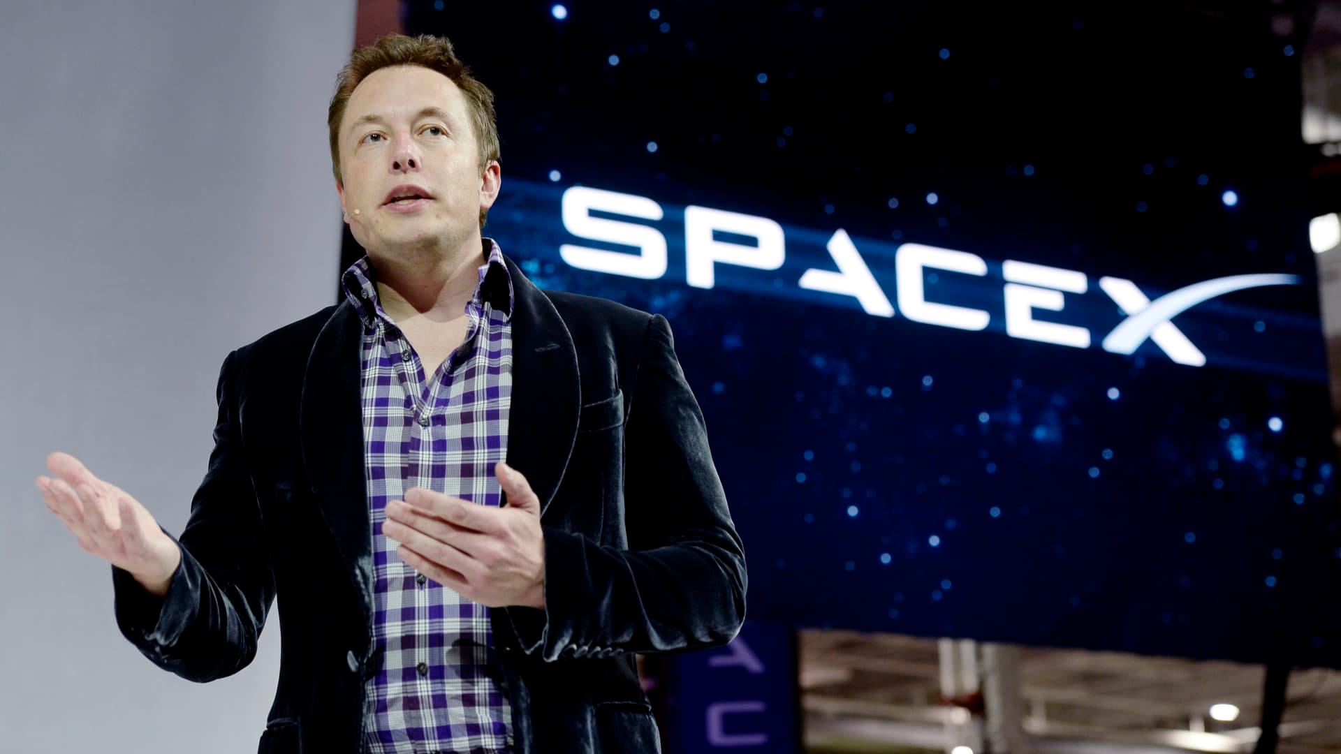 SpaceX и xAI участвуют в секретном конкурсе Пентагона по разработке технологии голосового управления дронами — Bloomberg